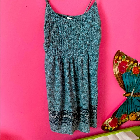 Old Navy Dresses & Skirts - OLD NAVY SUN DRESS SZ S